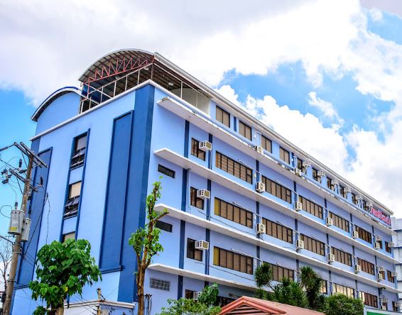 truong-anh-ngu-first-choice-dd