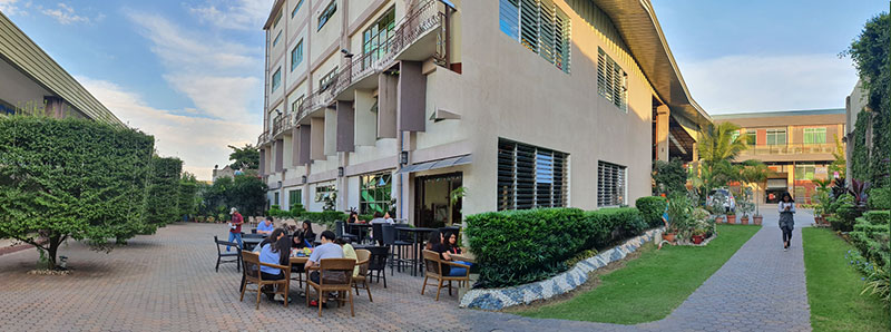 phil-english-cella-premium-1