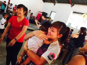 cung-tham-gia-cac-hoat-dong-ngoai-khoa-voi-ban-be-quoc-te