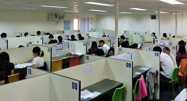 cac-lop-hoc-tai-first-english