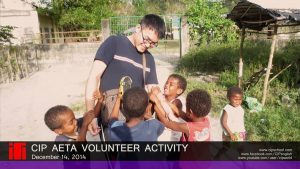 hoat-dong-tinh-nguyen-aeta-vao-ngay-14-12-2014-cua-truong-anh-ngu-cip
