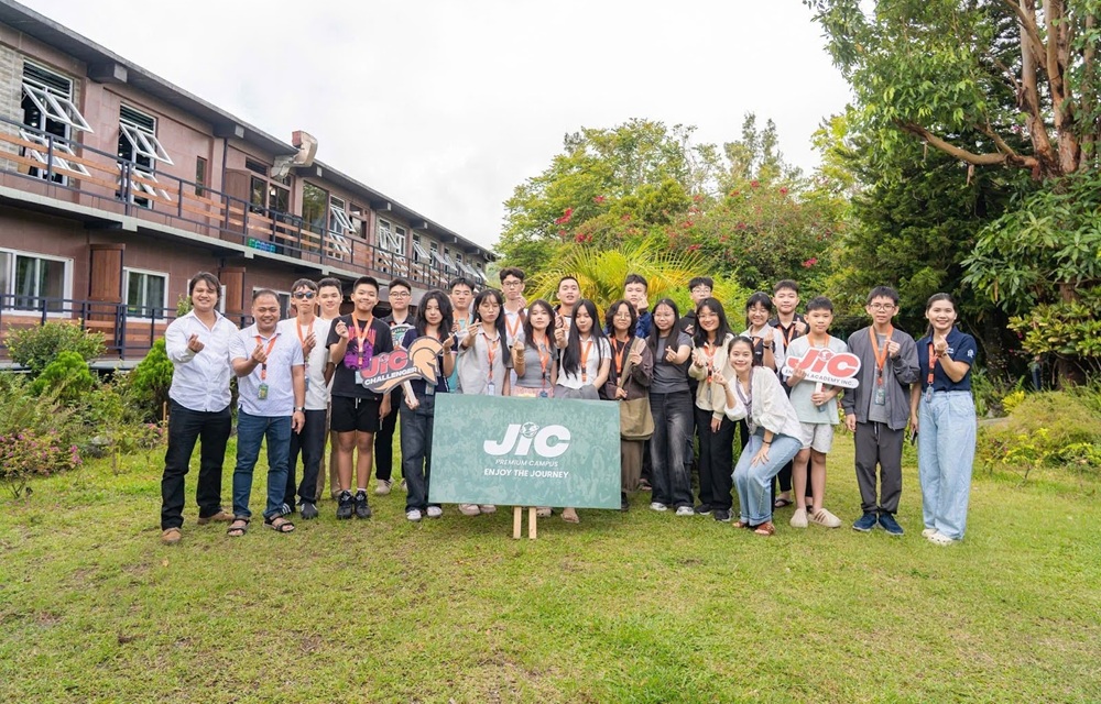 dai-dien-truong-jic-tham-van-phong-phil-english-hcm-vao-thang-10-2025-4