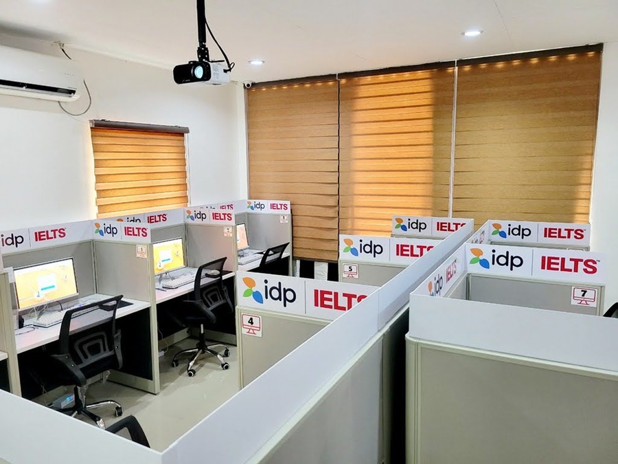 dai-dien-eg-tham-van-phong-phil-english-vao-thang-11-2025-4