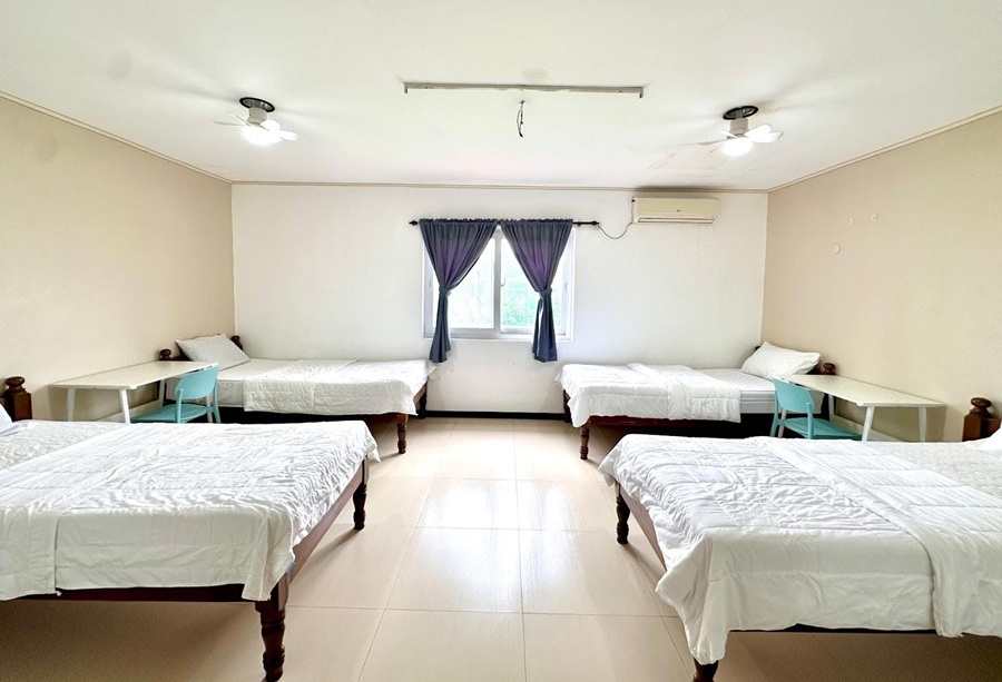 dai-dien-eg-tham-van-phong-phil-english-vao-thang-11-2025-5