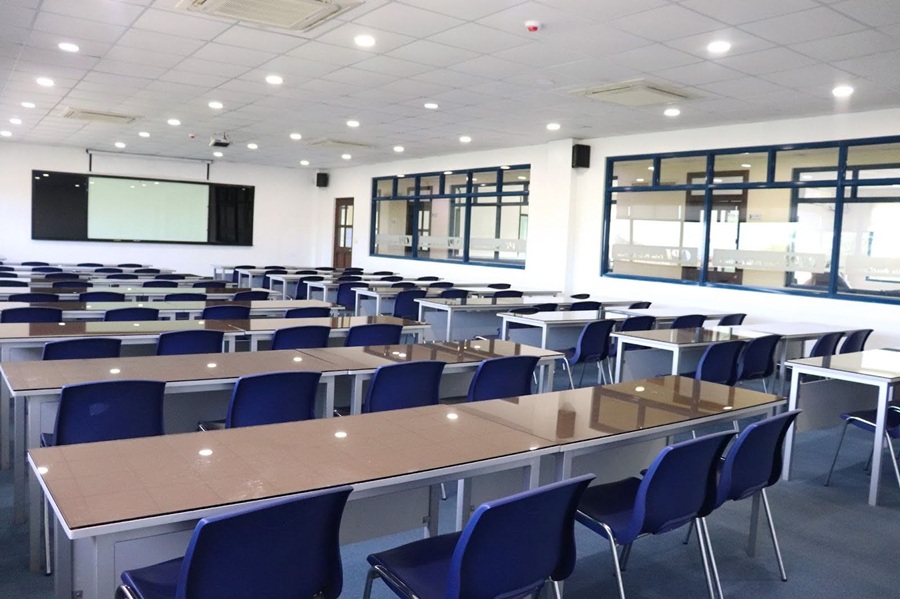 review-truong-cpi-moi-truong-an-toan-tien-nghi-va-sang-trong-6