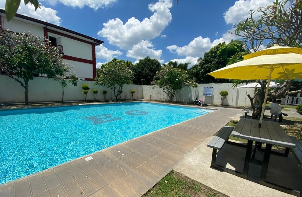 bể bơi tai trường Anh ngữ EG